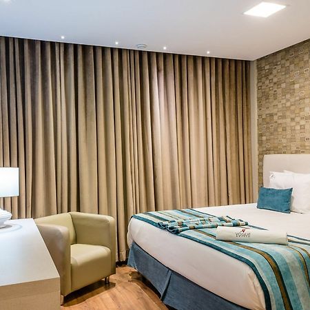 Vox Hotel Сао Жоао де Мерити Екстериор снимка