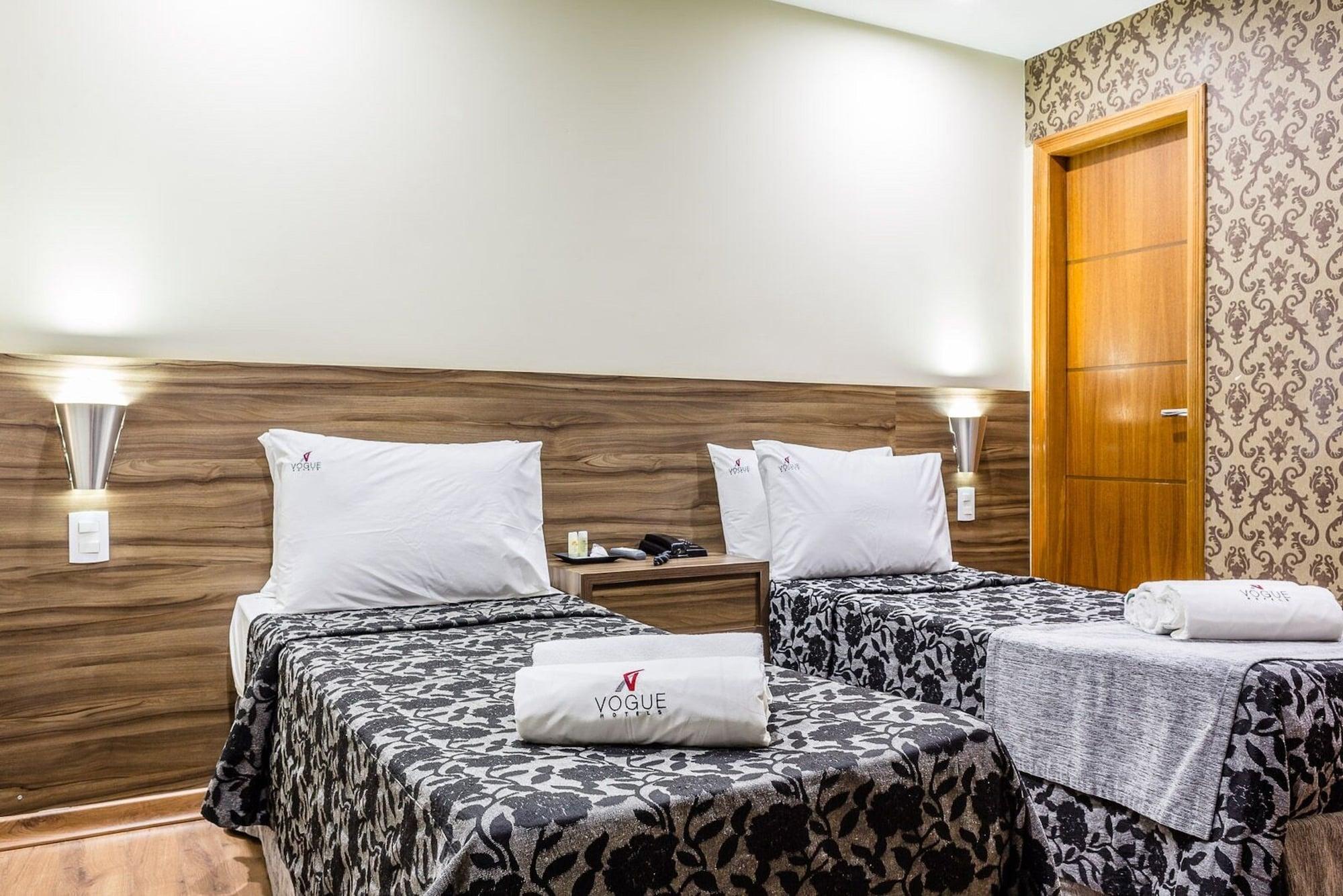 Vox Hotel Сао Жоао де Мерити Екстериор снимка