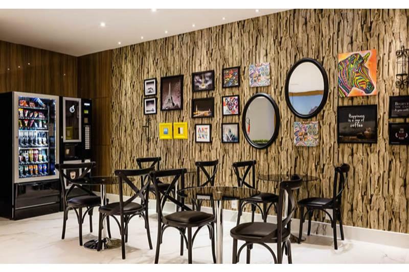 Vox Hotel Сао Жоао де Мерити Екстериор снимка